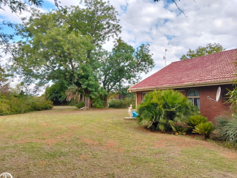 4 Bedroom Property for Sale in Bainsvlei Free State